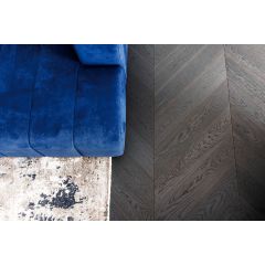 Kalasabaparkett chevron 45° Holz tamm grafite uv-õli TG 14x145x750 mm (select, 4*1,4 faas)